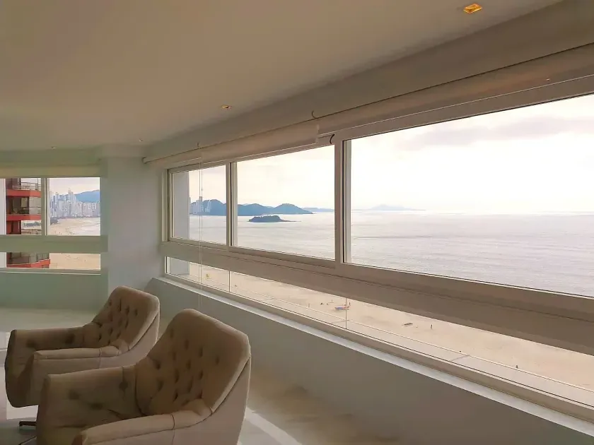 Apartamento no Edifício Dom Augustus com 4 suítes em Balneário Camboriú — foto 3