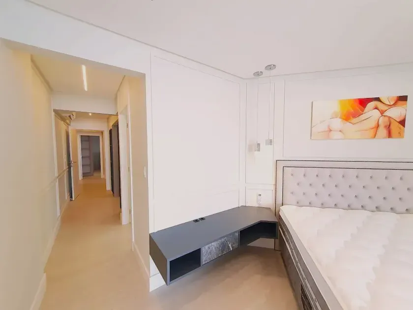 Apartamento no Edifício Dom Augustus com 4 suítes em Balneário Camboriú — foto 19