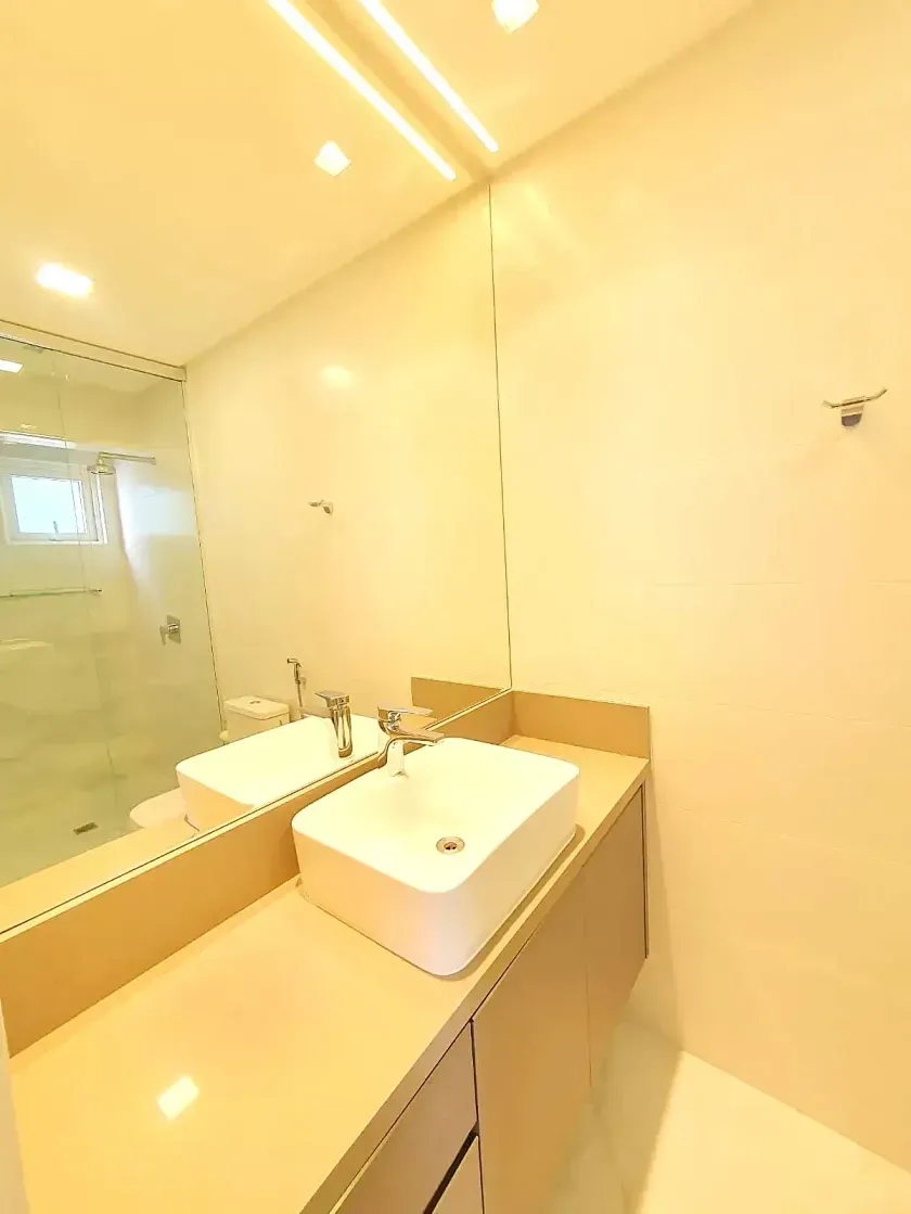 Apartamento no Edifício Dom Augustus com 4 suítes em Balneário Camboriú — foto 30