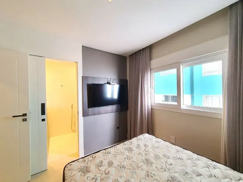 Apartamento no Edifício Dom Augustus com 4 suítes em Balneário Camboriú — foto 33