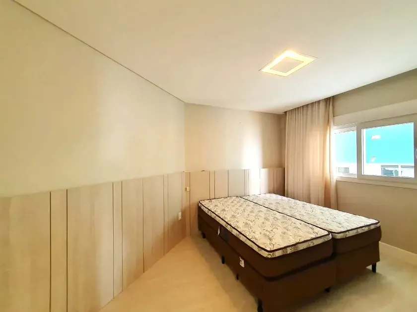 Apartamento no Edifício Dom Augustus com 4 suítes em Balneário Camboriú — foto 37