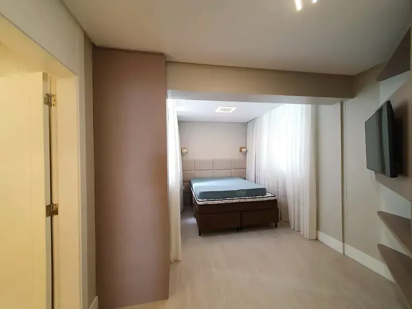 Apartamento no Edifício Dom Augustus com 4 suítes em Balneário Camboriú — foto 39