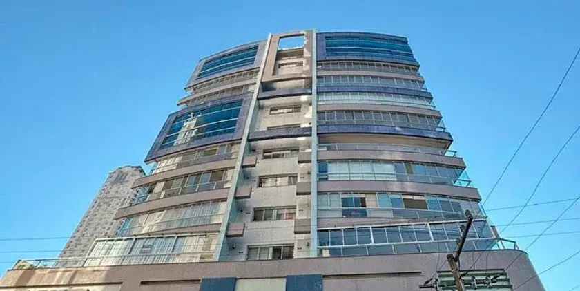 Apartamento Diferenciado com 3 dormitórios sendo uma suíte, 2 vagas no Centro de Balneário Camboriú — foto 22
