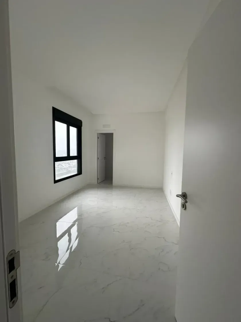 Apartamento no Edifício Florence Garden com 3 suítes em Balneário Camboriú — foto 10