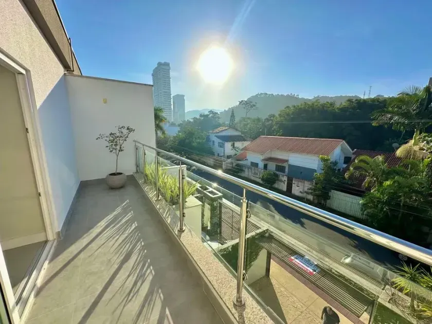 Casa Triplex com 3 suítes e 2 vagas de garagem na Praia dos Amores em Itajaí — foto 19