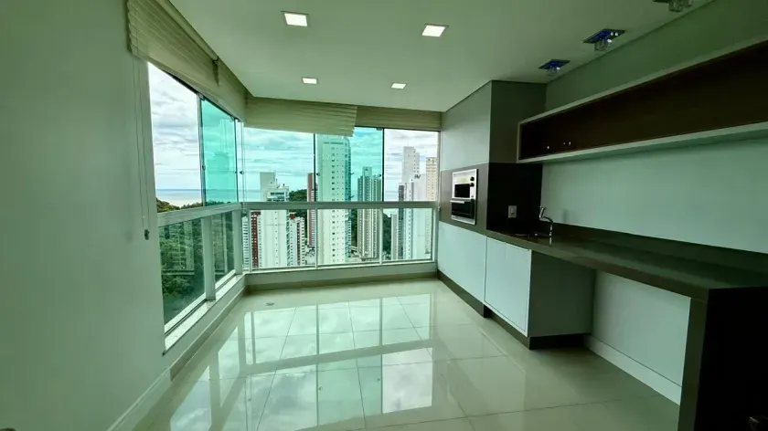 Apartamento mobiliado e Decorado com 3 suítes, 3 vagas na Barra Norte em Balneário Camboriú — foto 5