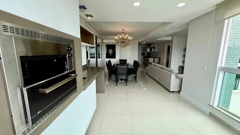 Apartamento mobiliado e Decorado com 3 suítes, 3 vagas na Barra Norte em Balneário Camboriú — foto 3