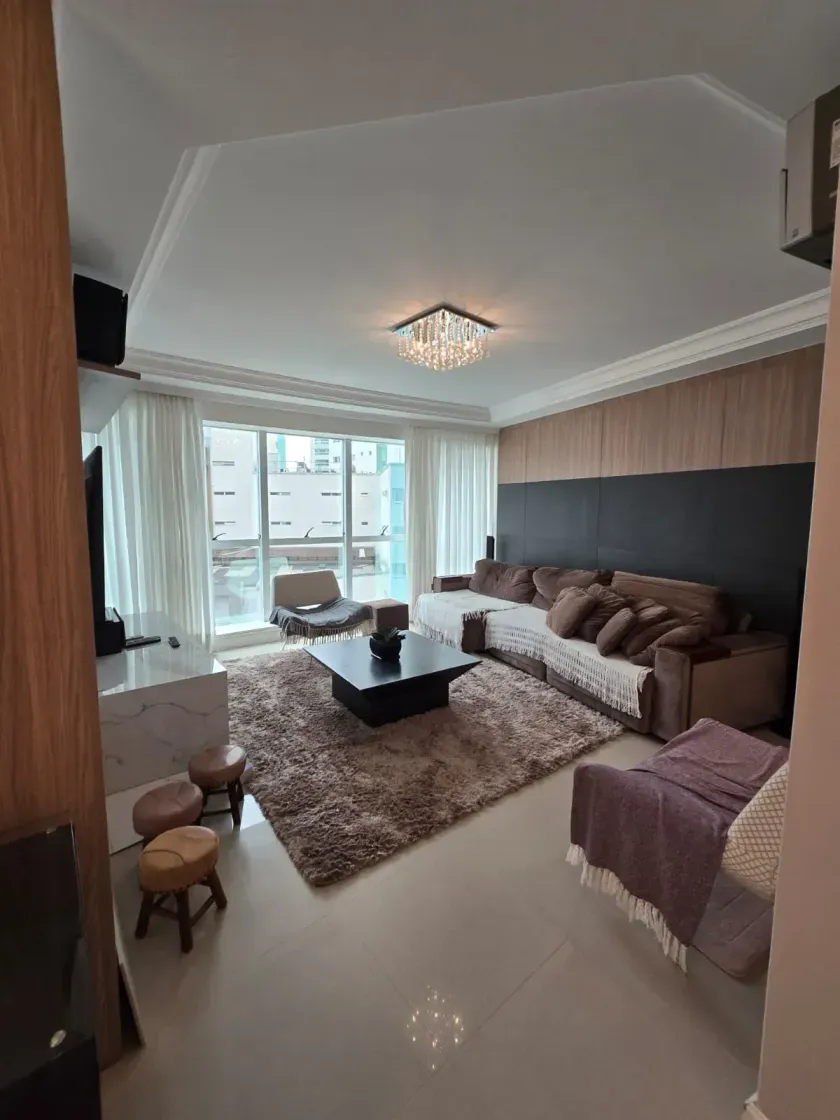 Apartamento Edifício Alexandria com 4 suítes em Balneário Camboriú — foto 2