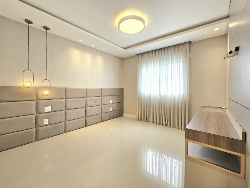 Apartamento no Edificio Portinax Residence com 3 suítes em Balneário Camboriú — foto 11