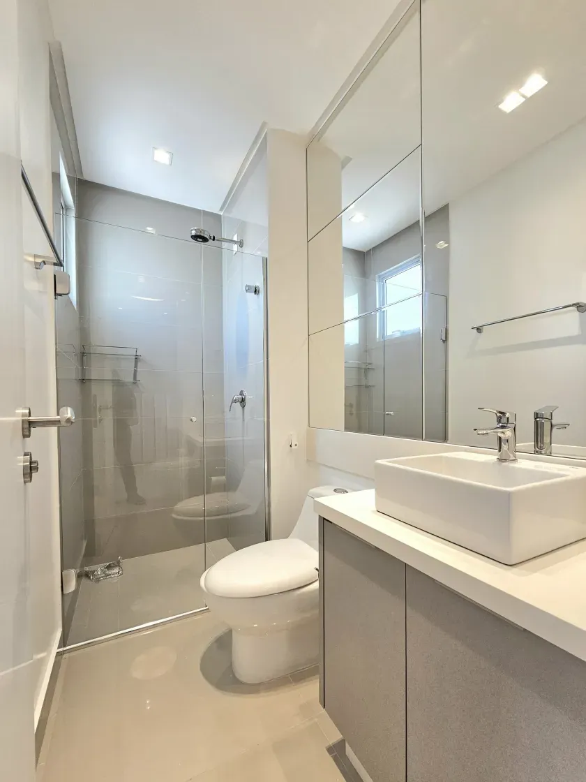 Apartamento no Edificio Portinax Residence com 3 suítes em Balneário Camboriú — foto 17