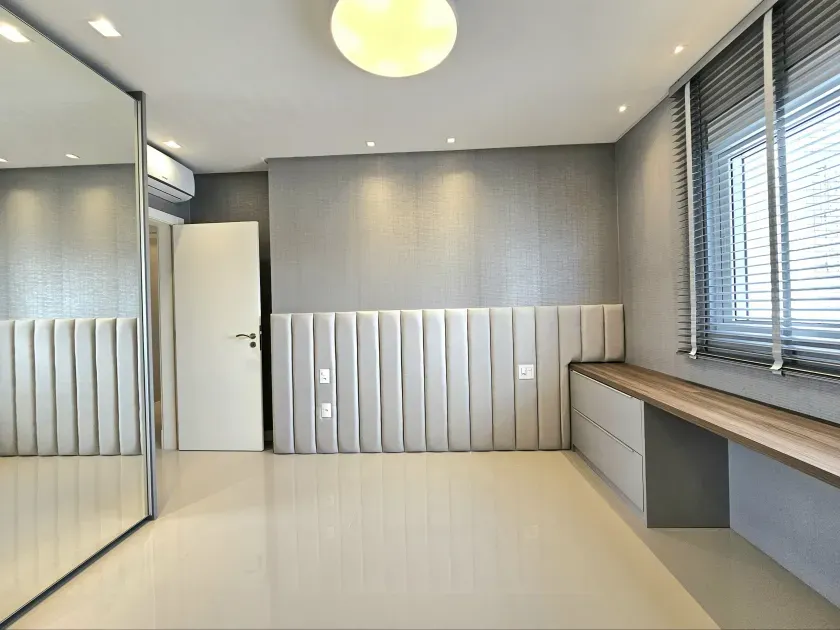 Apartamento no Edificio Portinax Residence com 3 suítes em Balneário Camboriú — foto 18