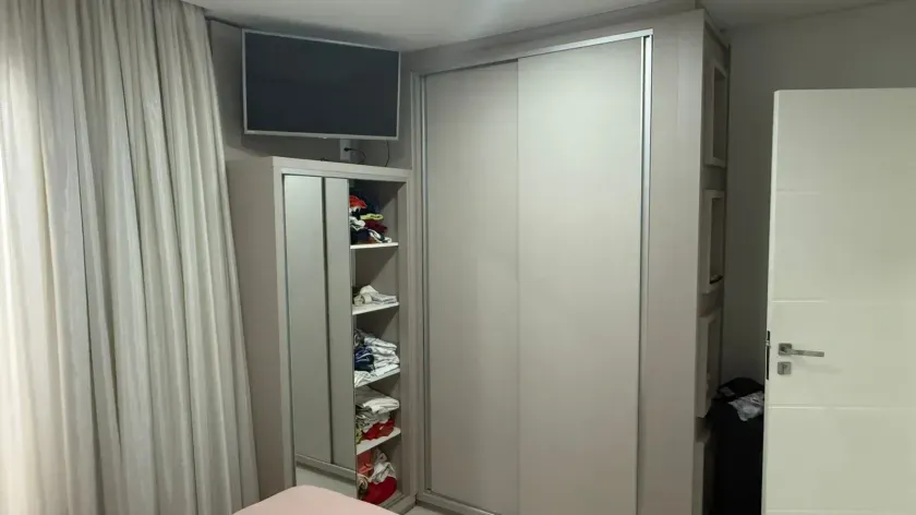 Apartamento no Neptuno com 2 dormitórios em Balneário Camboriú