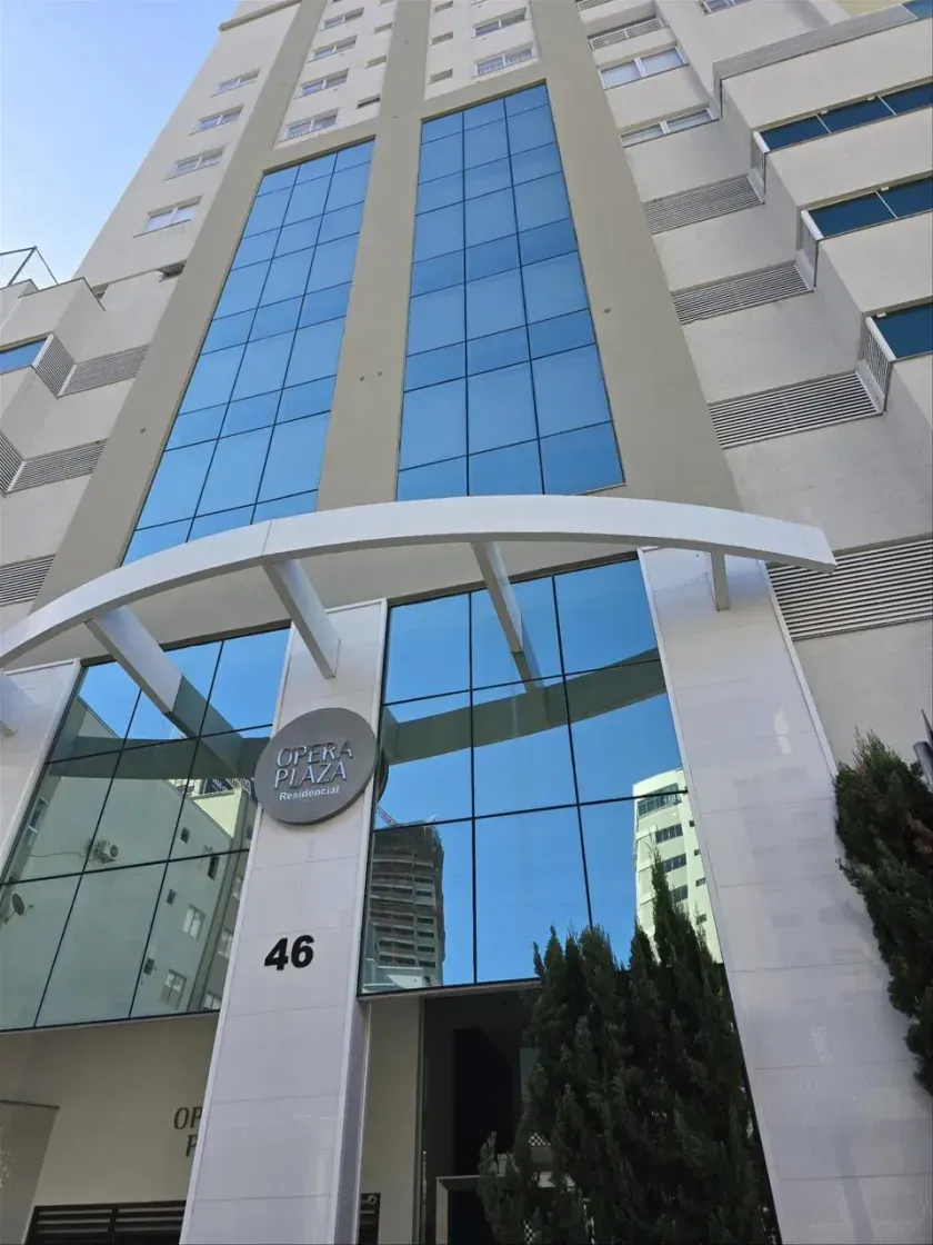 Apartamento no Edifício Opera Plaza com 3 suítes em Balneário Camboriú — foto 7