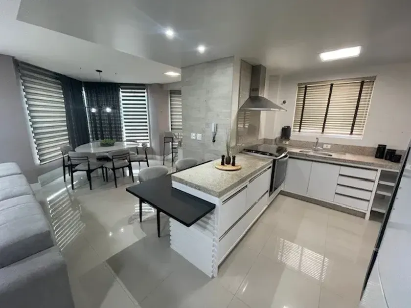 Apartamento no Edifício Opera Plaza com 3 suítes em Balneário Camboriú — foto 11