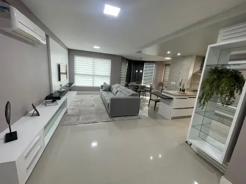 Apartamento no Edifício Opera Plaza com 3 suítes em Balneário Camboriú — foto 13