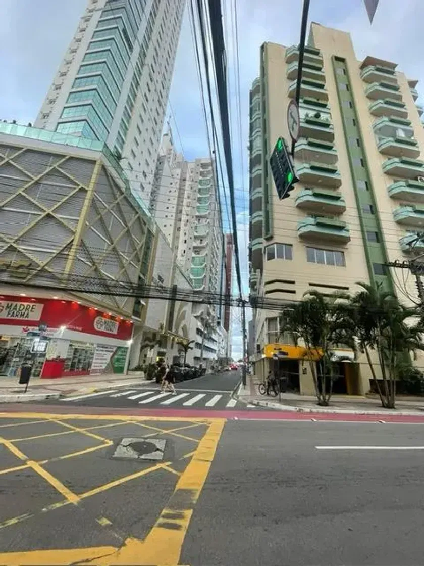 Apartamento no Edifício Naviraí com 2 dormitórios, 1 vaga de garagem rotativa no Centro de Balneário Camboriú — foto 4
