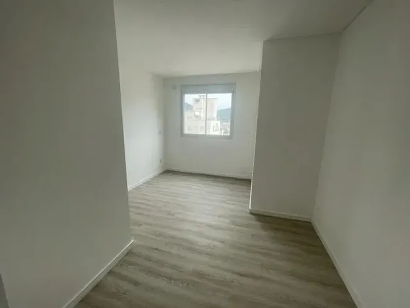 Apartamento com 3 suítes, 2 vagas de garagem, no Centro de Balneário Camboriú