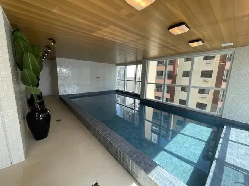 Apartamento com 3 suítes, 2 vagas de garagem, no Centro de Balneário Camboriú — foto 4