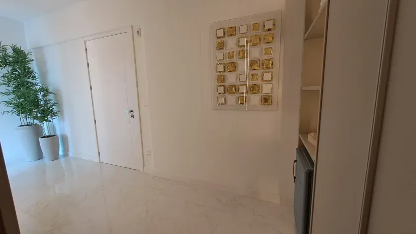 Cobertura duplex com 4 suítes, 3 vagas de garagem no Centro de Balneário Camboriú — foto 2