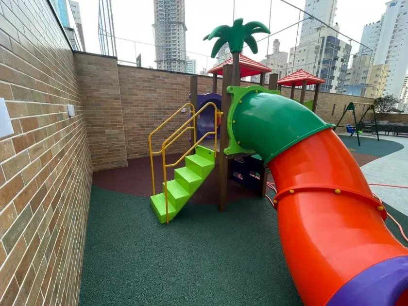 Apartamento com 3 suítes sendo 1 demi e 3 vagas de garagem no Centro de Balneário Camboriú/SC — foto 49