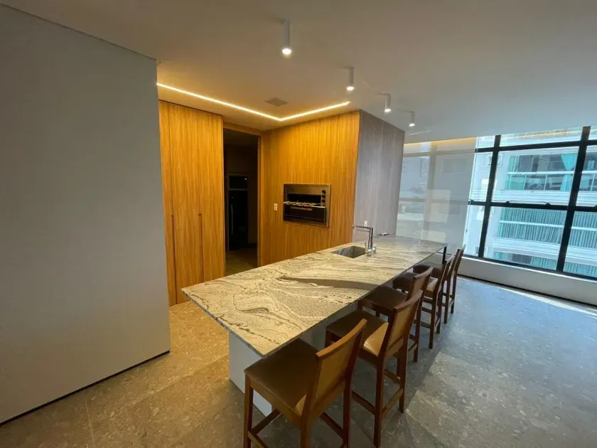 Apartamento com 3 suítes sendo 1 demi e 3 vagas de garagem no Centro de Balneário Camboriú/SC — foto 35