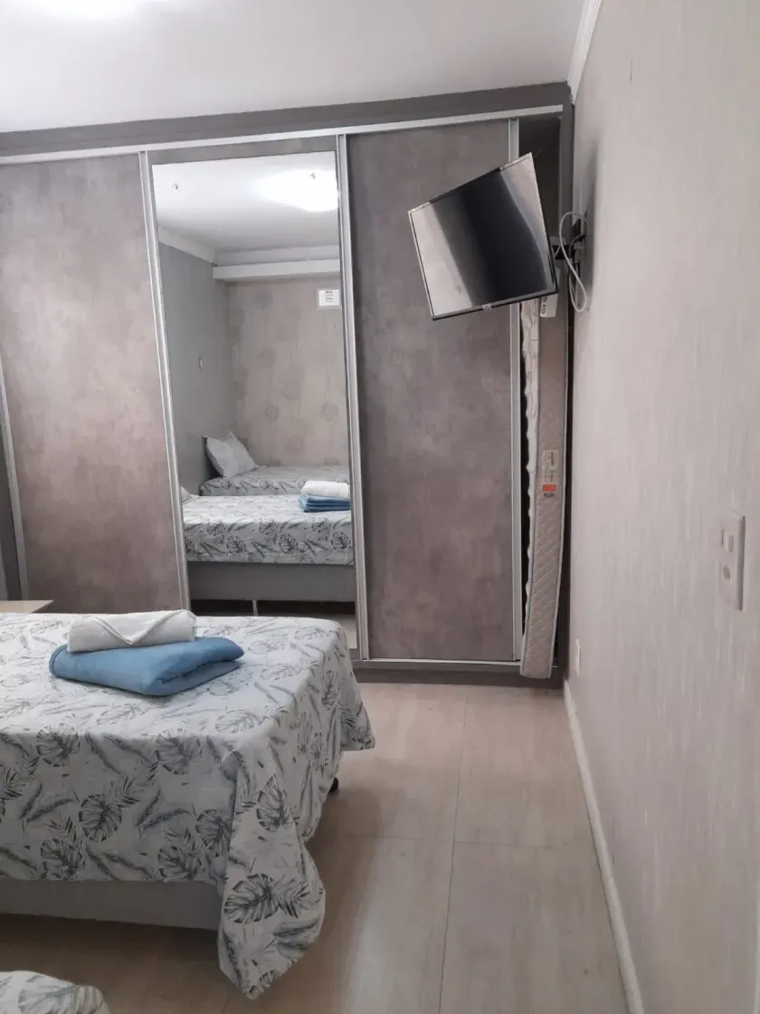 Apartamento diferenciado com 3 dormitórios no Centro de Balneário Camboriú — foto 3
