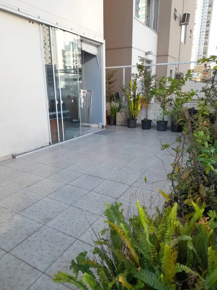 Apartamento diferenciado com 3 dormitórios no Centro de Balneário Camboriú — foto 5