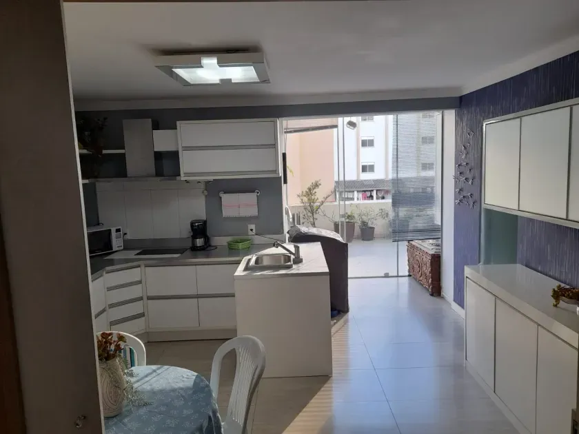 Apartamento diferenciado com 3 dormitórios no Centro de Balneário Camboriú — foto 7