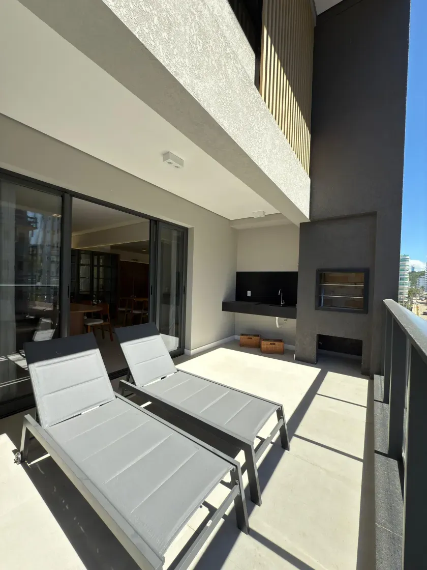 Apartamento com 3 suítes e 3 vagas de garagem na praia Brava em Itajaí — foto 15