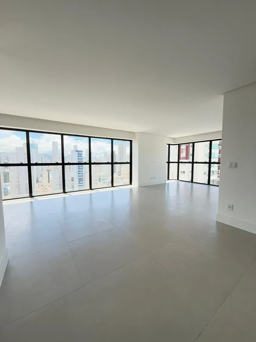 Apartamento no Ed Rooftop com 4 suítes em Balneário Camboriú