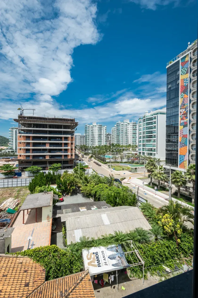 Cobertura duplex com 3 suítes e 4 vagas de garagem na Praia Brava — foto 16