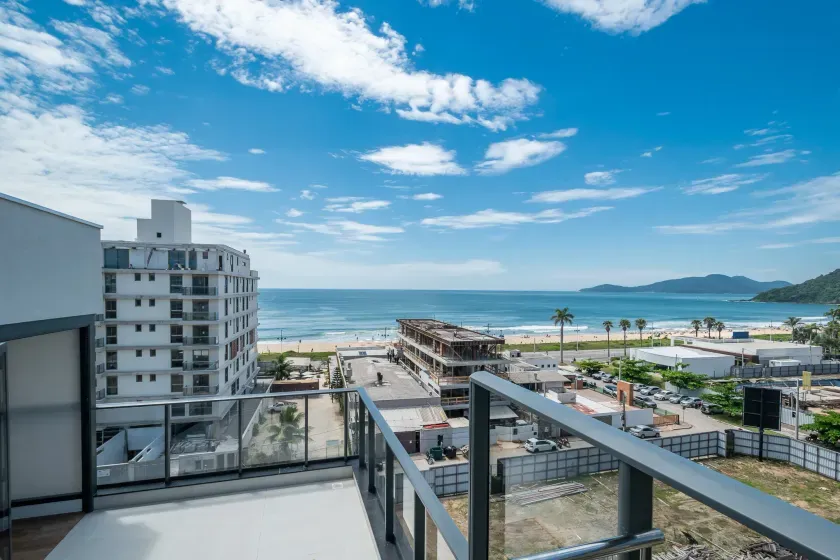 Cobertura duplex com 3 suítes e 4 vagas de garagem na Praia Brava — foto 21