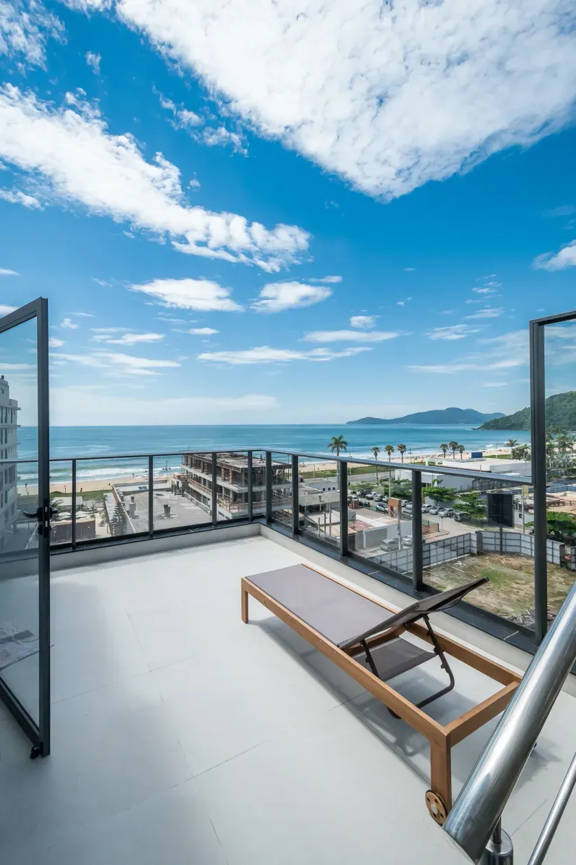 Cobertura duplex com 3 suítes e 4 vagas de garagem na Praia Brava — foto 23
