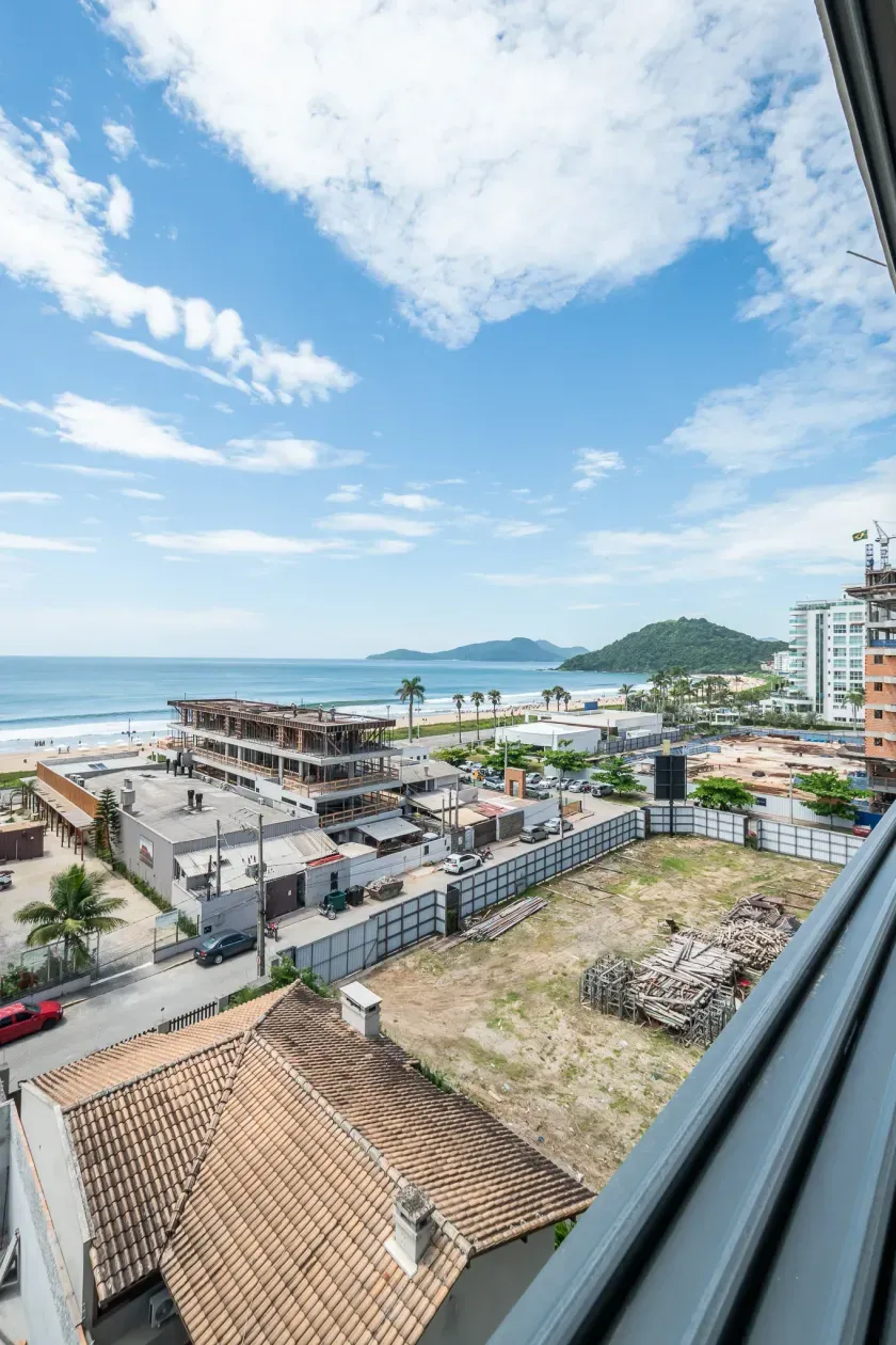 Cobertura duplex com 3 suítes e 4 vagas de garagem na Praia Brava — foto 32