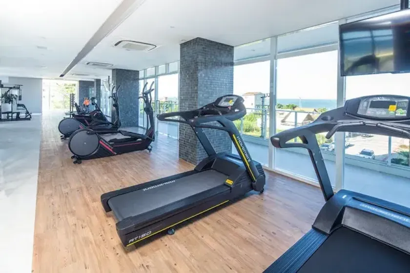 Apartamento mobiliado com 3 dormitórios sendo 1 suíte e 2 vagas de garagem na Brava em Itajaí — foto 22