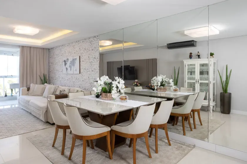 Apartamento mobiliado com 3 dormitórios sendo 1 suíte e 2 vagas de garagem na Brava em Itajaí — foto 9