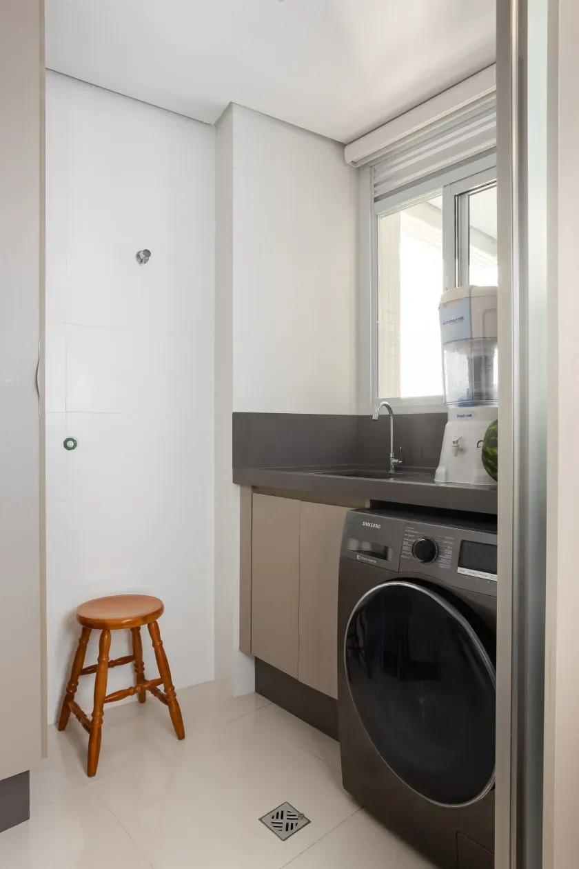 Apartamento mobiliado com 3 dormitórios sendo 1 suíte e 2 vagas de garagem na Brava em Itajaí — foto 20