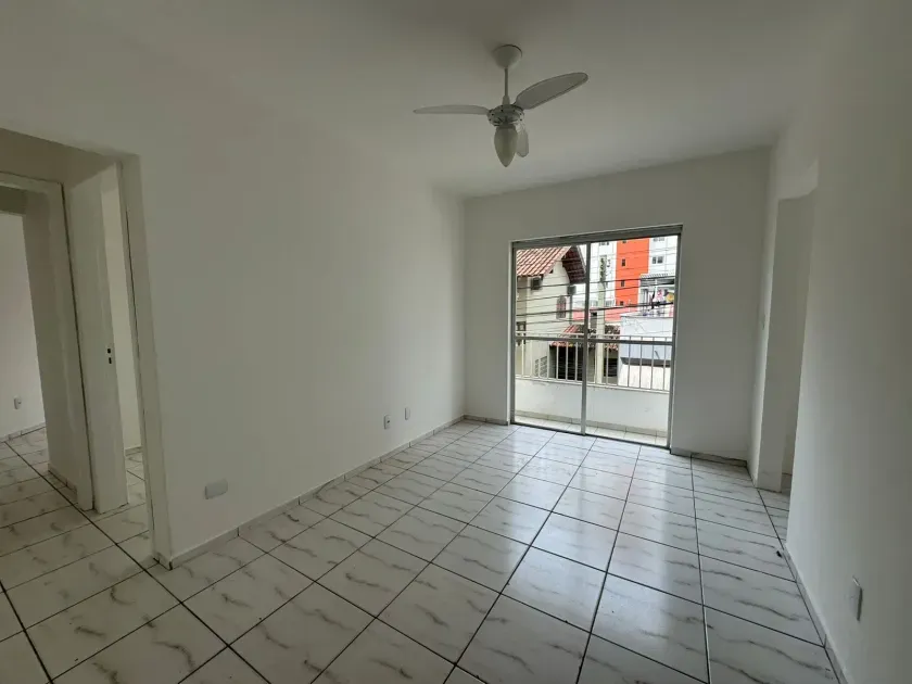 Apartamento á 30m da Av. Brasil com 2 dormitórios e 1 vaga no Centro de Balneário Camboriú — foto 8