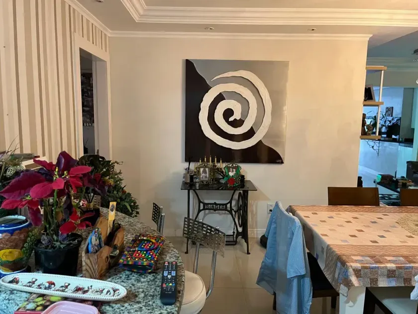 Apartamento diferenciado com 3 suítes e 2 vagas de garagem em Balneário Camboriú — foto 15