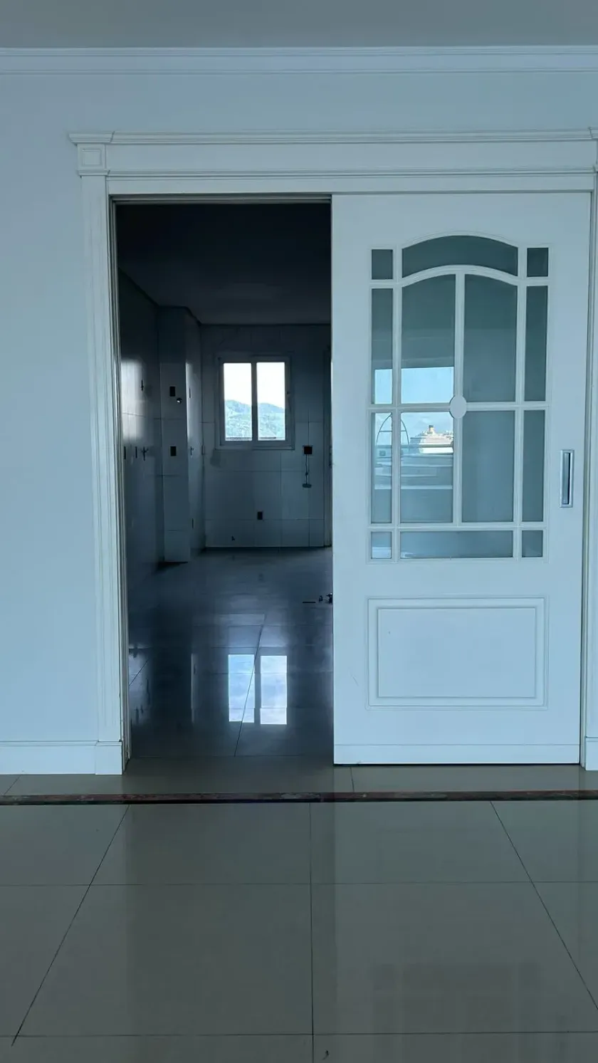 Unidade no Edifício Beverly Hills com 4 suítes em Balneário Camboriú — foto 18