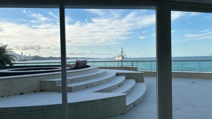 Unidade no Edifício Beverly Hills com 4 suítes em Balneário Camboriú — foto 26