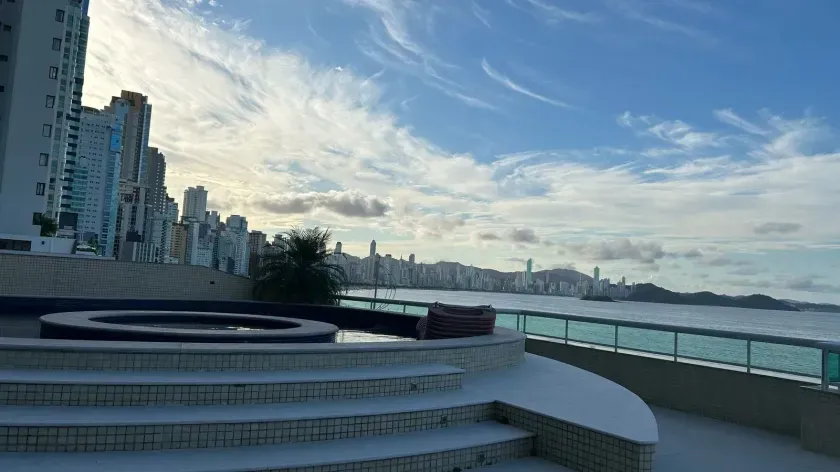 Unidade no Edifício Beverly Hills com 4 suítes em Balneário Camboriú — foto 29