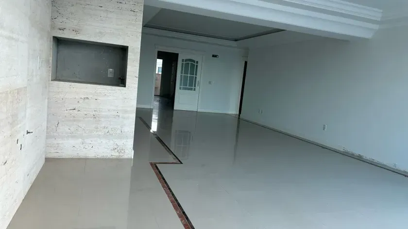 Unidade no Edifício Beverly Hills com 4 suítes em Balneário Camboriú — foto 33