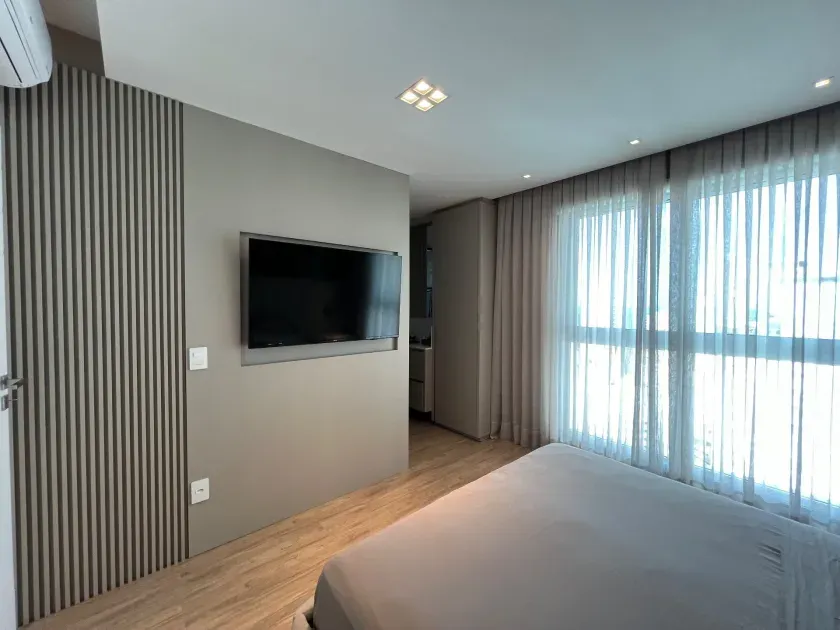 Apartamento mobiliado com 3 suítes 2 Vagas de garagem e vista mar em Balneário Camboriú