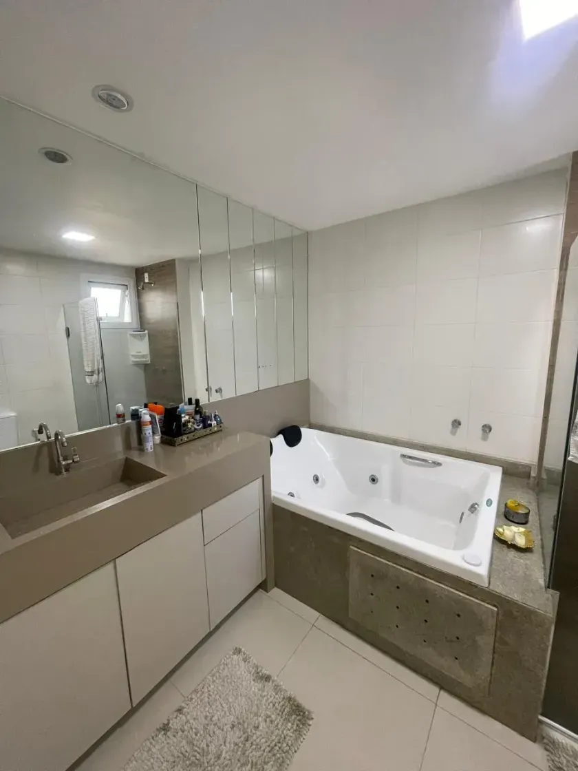 Apartamento mobiliado com 3 suítes sendo 1 master e 3 vagas de garagem em Balneário Camboriú — foto 7
