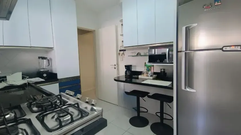 Apartamento diferenciado com 2 suítes e 2 vagas de garagem em Balneário Camboriú — foto 3