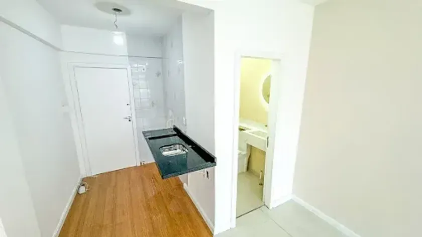 Kitnet reformada com 1 dormitório e 1 vaga de garagem nas Nações em Balneário Camboriú — foto 5