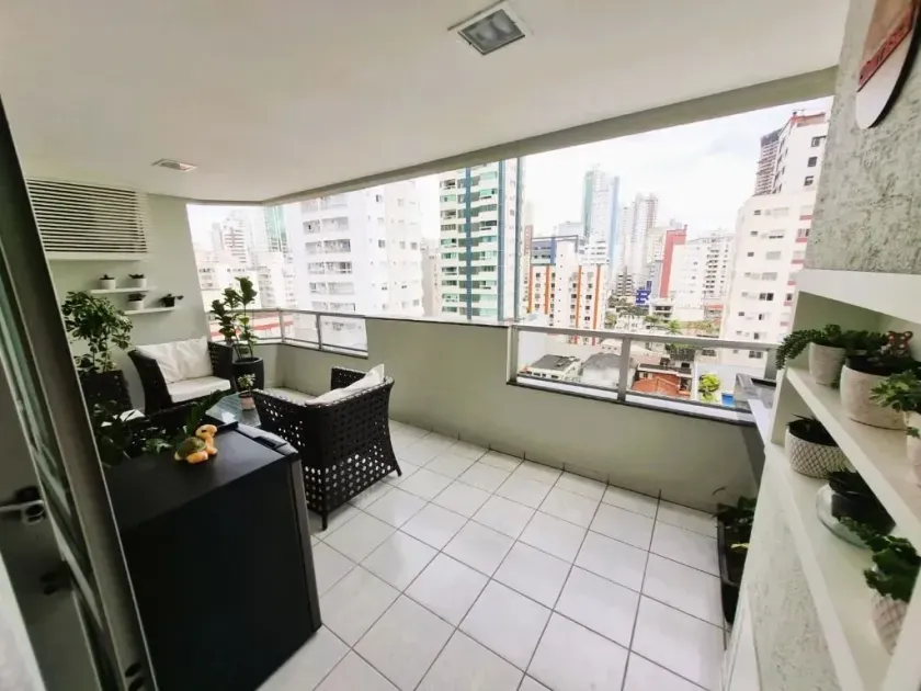 Apartamento mobiliado com 4 dormitórios sendo 1 suíte e 2 vagas de garagem em Balneário Camboriú — foto 5