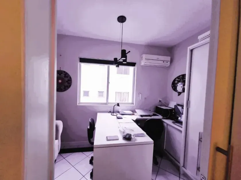 Apartamento mobiliado com 4 dormitórios sendo 1 suíte e 2 vagas de garagem em Balneário Camboriú — foto 13