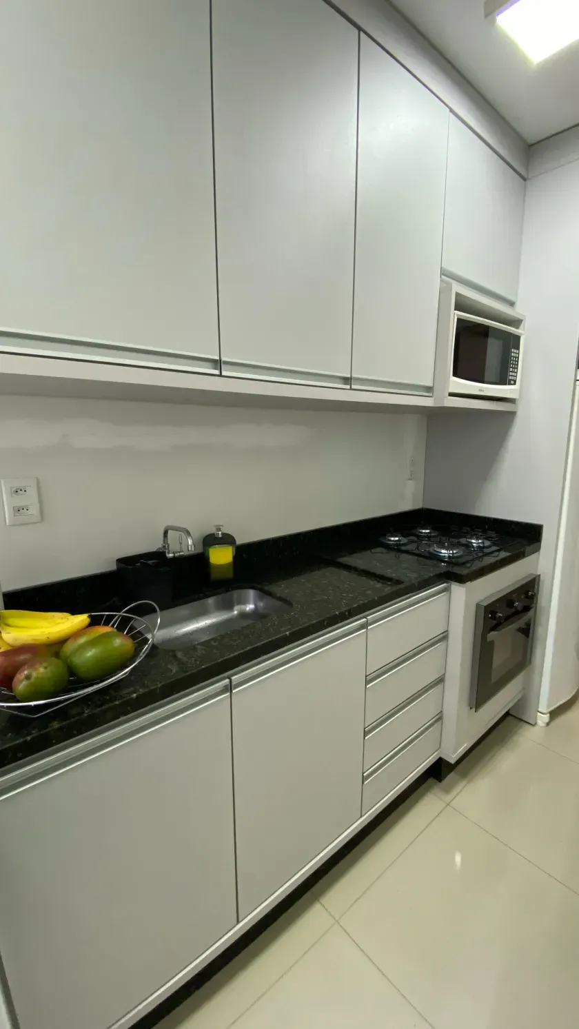 Apto mobiliado com 1 dormitório e 1 vaga de garagem na Av. Brasil em Balneário Camboriú — foto 5